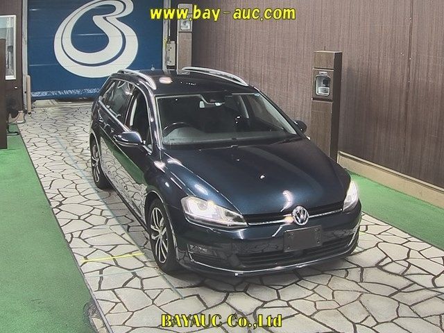 35 Volkswagen Golf variant AUCHP 2014 г. (BAYAUC)